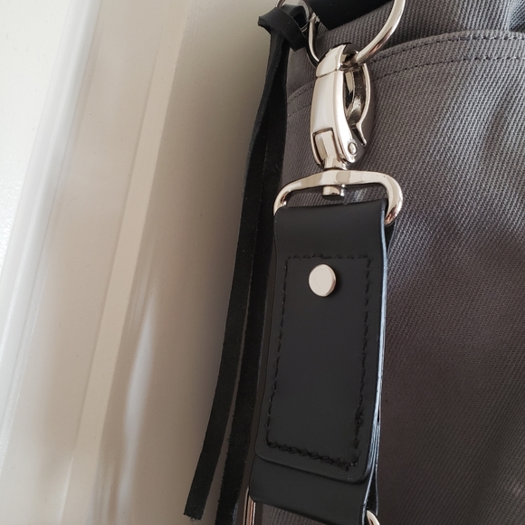 Brand new Vessel bag - Picture 3 of 10